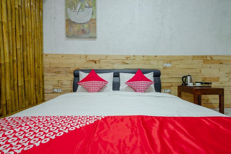 Oyo 2380 Alea Guesthouse Muntilan Kültér fotó