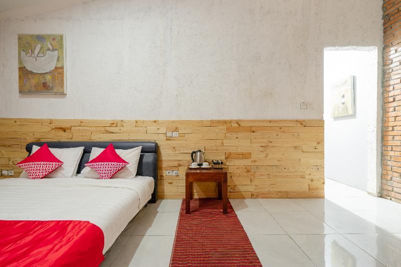 Oyo 2380 Alea Guesthouse Muntilan Kültér fotó