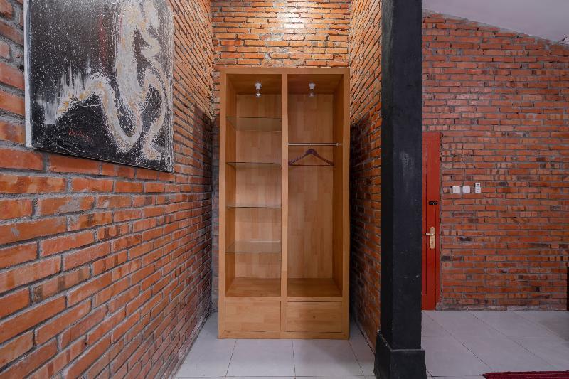Oyo 2380 Alea Guesthouse Muntilan Kültér fotó